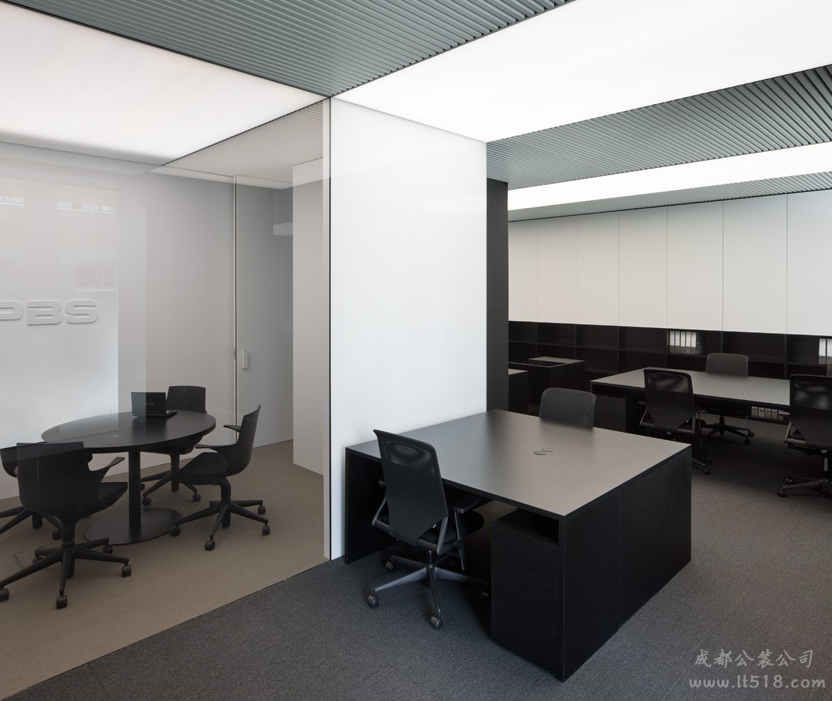 成都辦公室裝修哪家好？辦公室裝修應該注意什么？