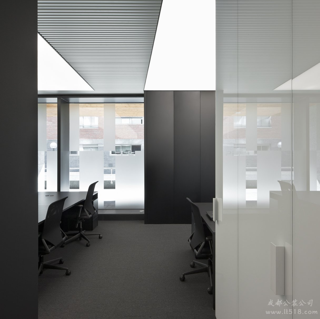 成都辦公室裝修哪家好？辦公室裝修應該注意什么？