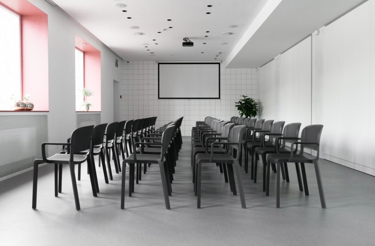 教育機(jī)構(gòu)會(huì)議室背景墻效果圖