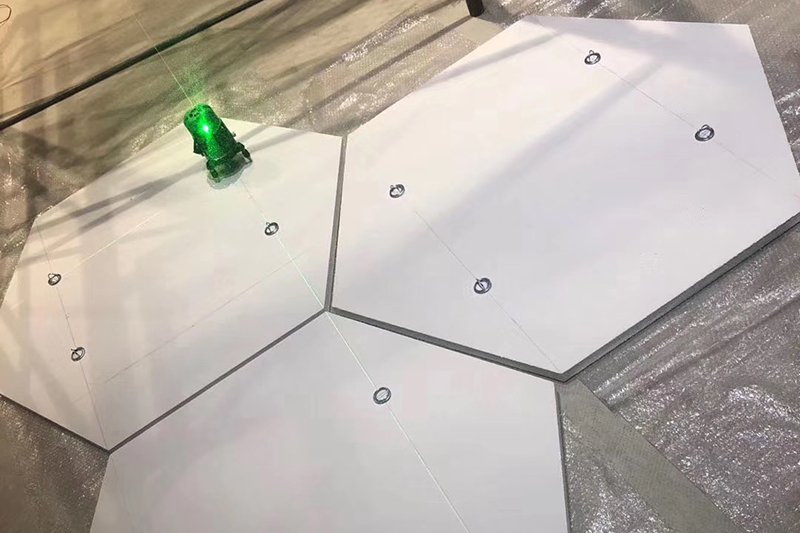 辦公室裝修使用的玻纖吸音板材料