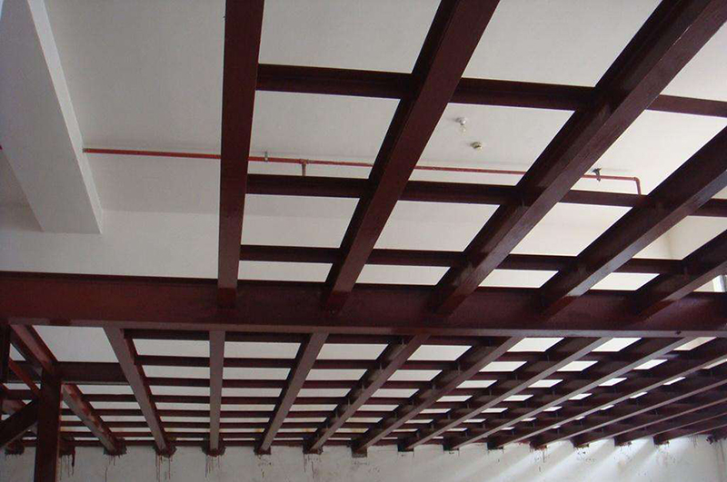 鋼結(jié)構(gòu)廠房裝修閣樓搭建多少錢一平方？