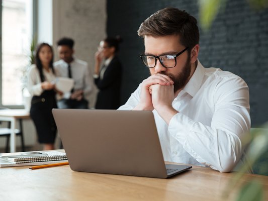 你的辦公室裝修對了嗎？關(guān)于空間、效率與人性化的深度反思